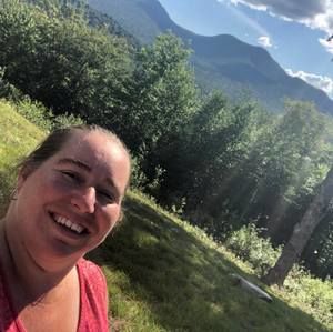 Meet your Posher, Becky